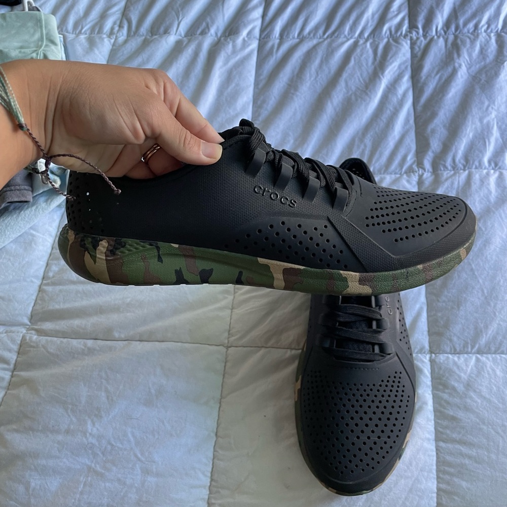 Mens camo cro sneakers